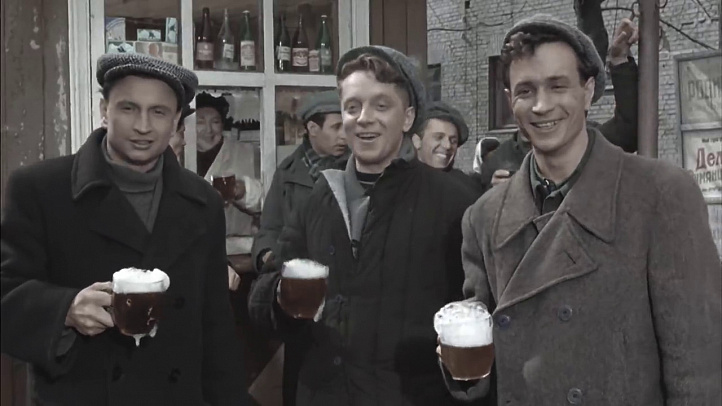 Crown caps in Soviet movies